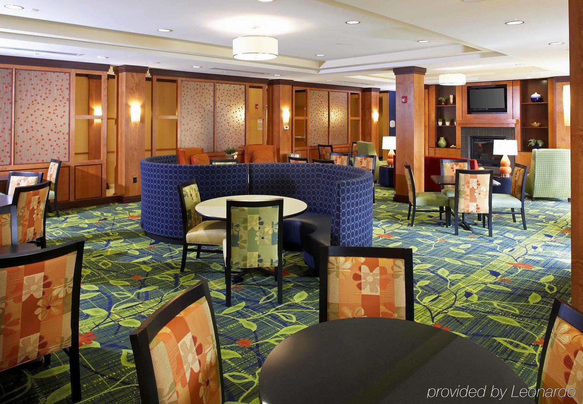 Fairfield Inn & Suites By Marriott Камберленд Интерьер фото